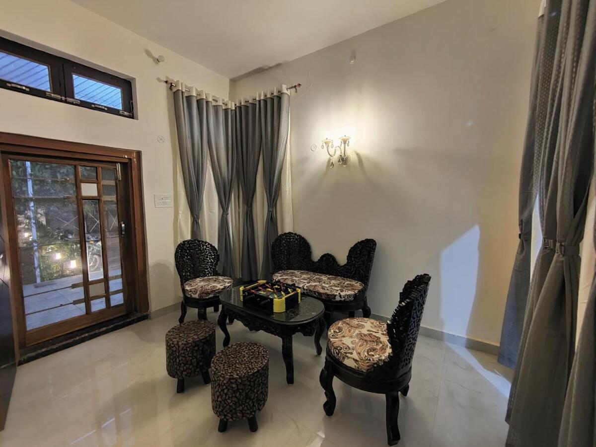 Gc Farms Villa Ayodhya ภายนอก รูปภาพ
